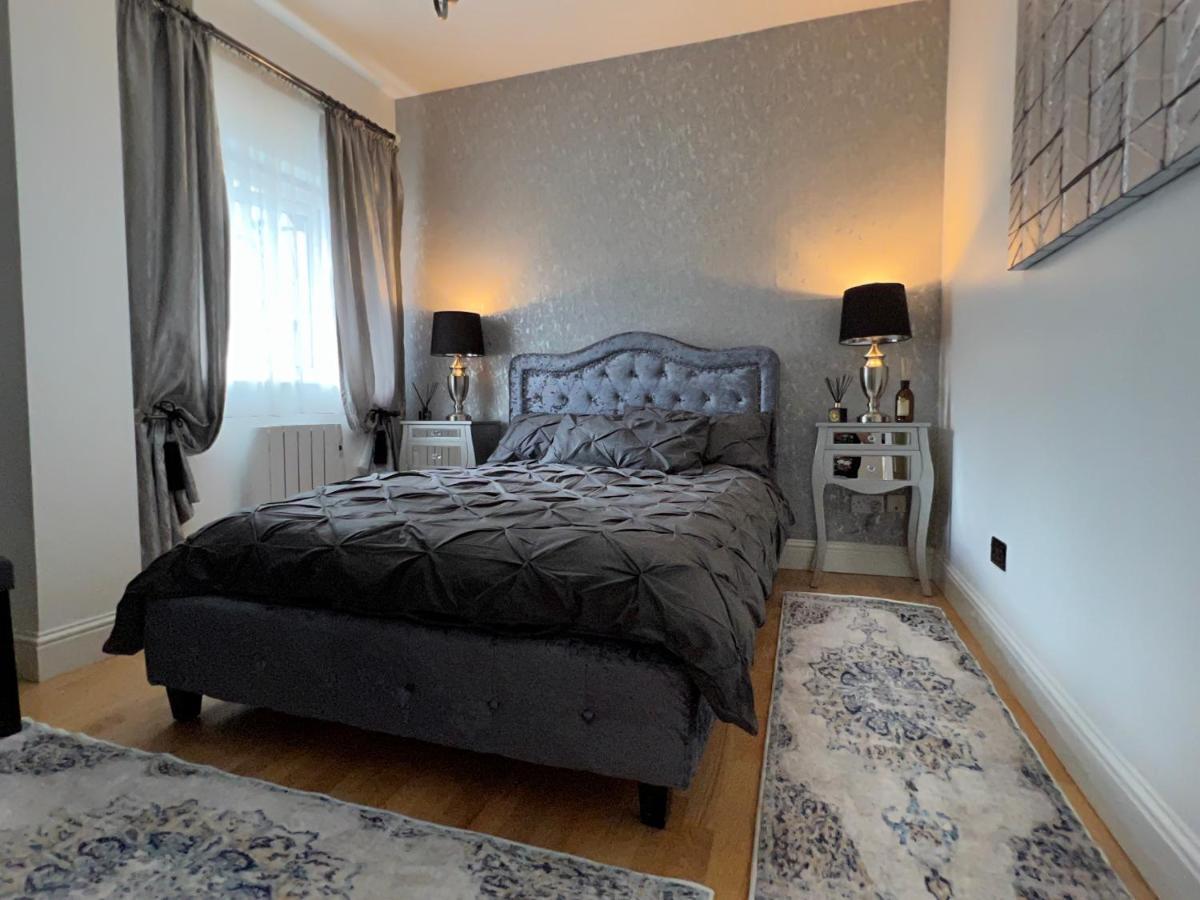 Lovely Apartment In Cork Kültér fotó