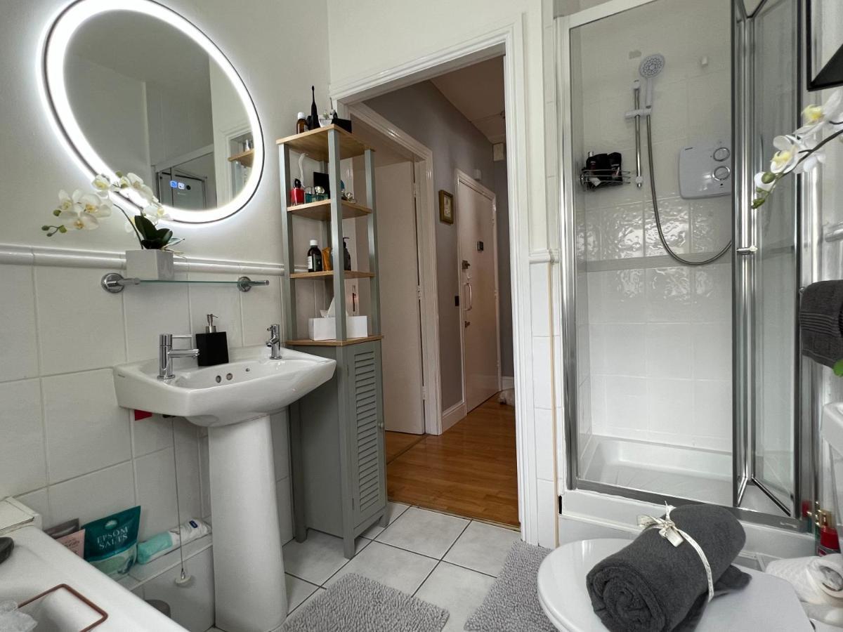 Lovely Apartment In Cork Kültér fotó