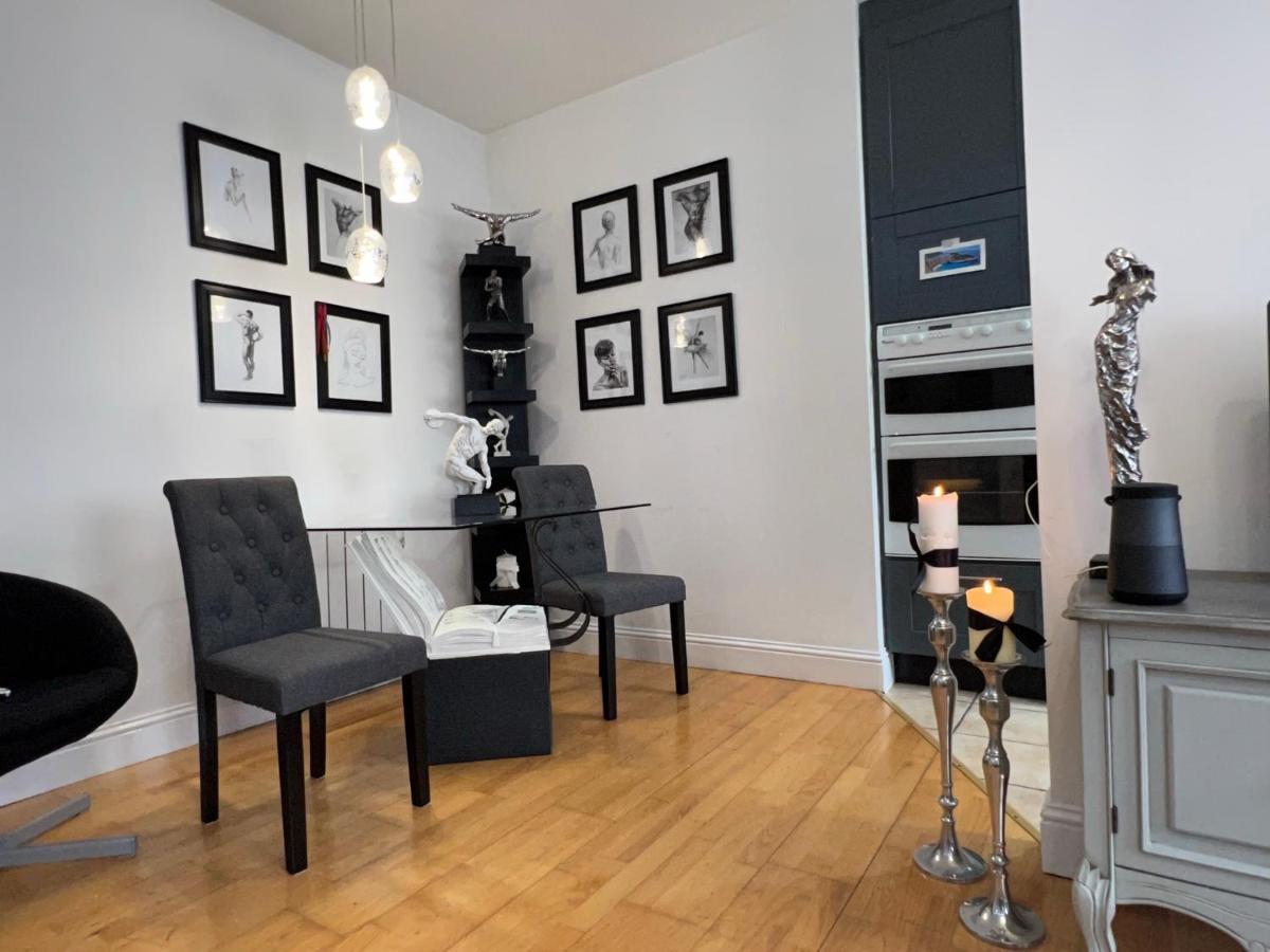 Lovely Apartment In Cork Kültér fotó