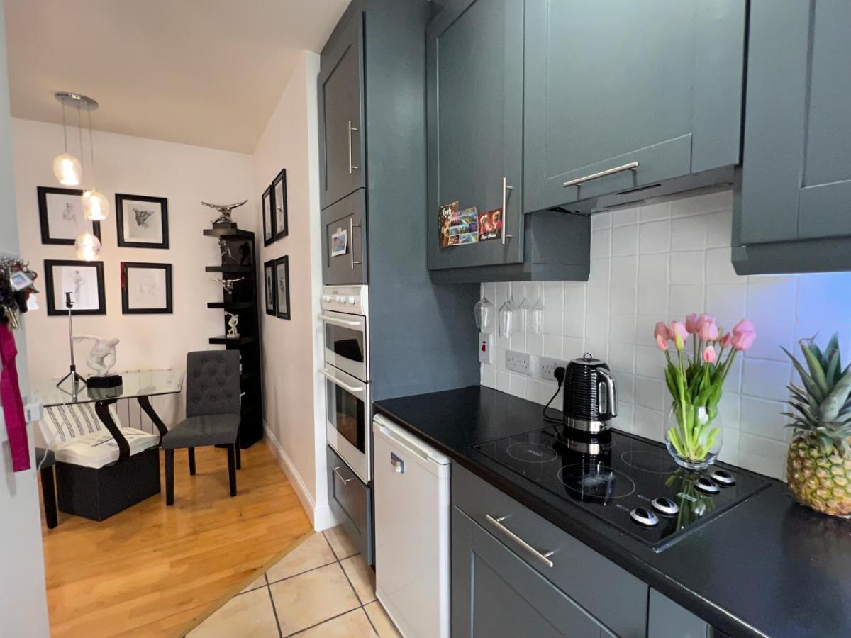Lovely Apartment In Cork Kültér fotó